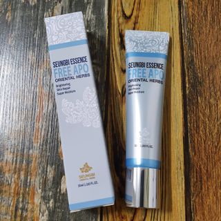 조아산코스메틱 승비 에센스 프리아포 오리엔탈 허브 크림 + 승비 에센스 프리아포 오리엔탈 허브 스킨 SET — 5점을 준 리뷰어가 2021년 11월 올린 사용 사진