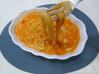 [푸딩팩토리] 로제누들떡볶이 500g / 까르보나라크림누들떡볶이 500g — 5점을 준 리뷰어가 2022년 8월 올린 사용 사진