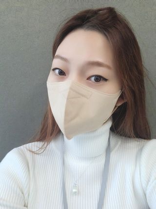 애니가드 셋업메베마스크 (대형 4컬러 + 중형 4컬러) — 5점을 준 리뷰어가 2022년 4월 올린 사용 사진