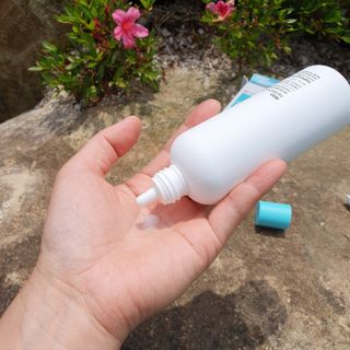 리더스코스메틱 리더스 카밍 바이오틱스 에센스 워터 — 5점을 준 리뷰어가 2022년 5월 올린 사용 사진