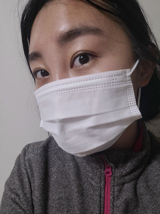 위케어 원데이 덴탈마스크 50매 화이트 대형 국내생산 — 5점을 준 리뷰어가 2021년 2월 올린 사용 사진