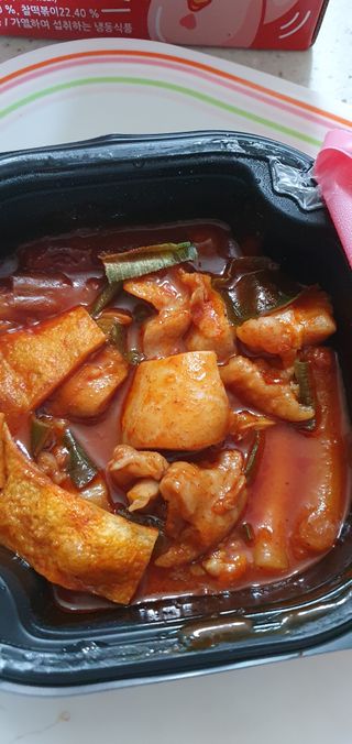 한성기업 무볼레 닭떡볶이+해물떡볶이 2종 세트 — 5점을 준 리뷰어가 2021년 9월 올린 사용 사진