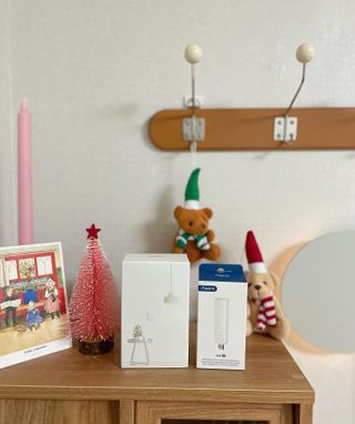아카라 조명 스위치를 누워서 끄는 방법 (스마트 조명 스위치 2구 + 무선 리모트 스위치 1구 T1, 스마트 허브 E1) — 5점을 준 리뷰어가 2021년 11월 올린 사용 사진