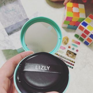 리즐리 씨슬릭 톤업 쿨링 쿠션 15g — 3점을 준 리뷰어가 2021년 7월 올린 사용 사진
