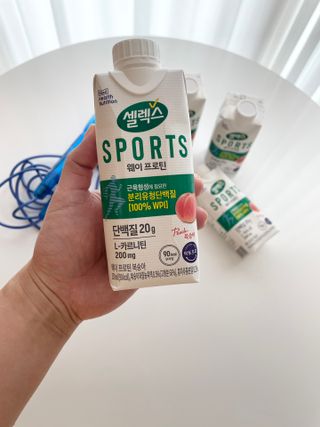 셀렉스스포츠 셀렉스 스포츠 웨이 프로틴 복숭아_ 330ml x 12팩 — 5점을 준 리뷰어가 2021년 3월 올린 사용 사진