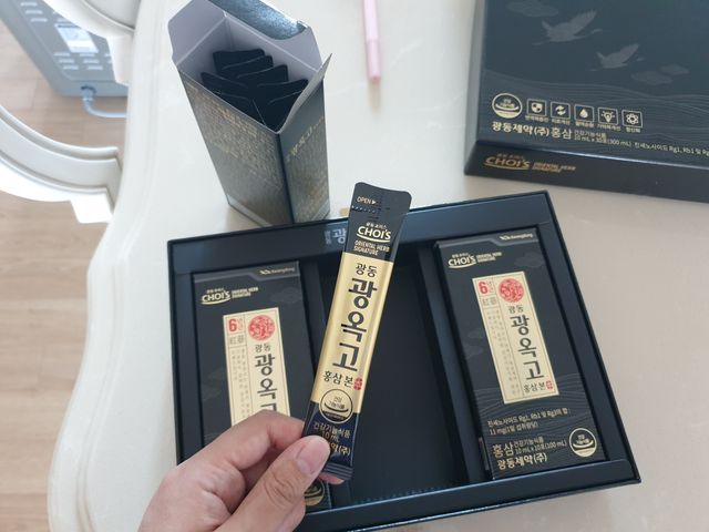 [광동제약] 광동 광옥고 홍삼 본 30포 + 쇼핑백 증정 리뷰 사진