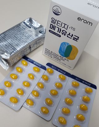 [이롬] 알티지 메가유산균 1 개월분 (490mgx30캡슐x2개입) — 4점을 준 리뷰어가 2022년 6월 올린 사용 사진