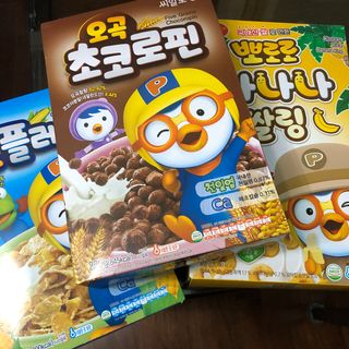 씨알푸드 뽀로로 시리얼 3종 — 5점을 준 리뷰어가 2022년 2월 올린 사용 사진