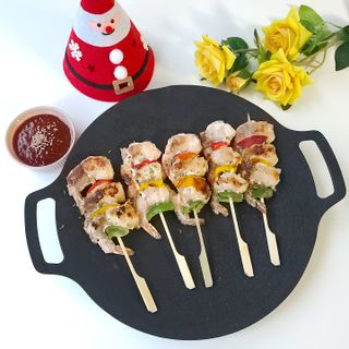 [다물꼬치] 삼겹새우롤꼬치 5개입 350g  + 데리야끼소스 120g + 매운고추소스 120g — 5점을 준 리뷰어가 2021년 12월 올린 사용 사진