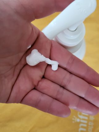 [닥터문] 프리미엄 알로에베라 선크림 500ml — 5점을 준 리뷰어가 2022년 6월 올린 사용 사진
