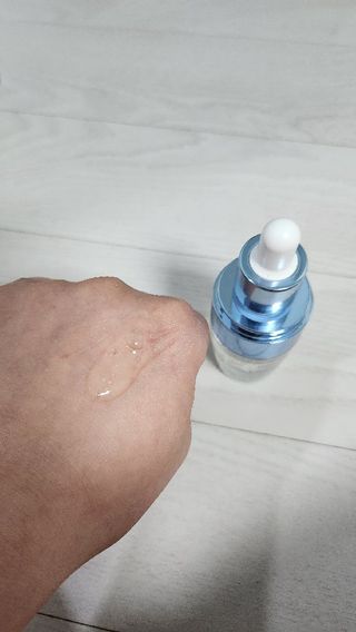나우 [리브엠] 화해 1등 수분앰플 , 엑소코어 워터풀 텐션 앰플 — 5점을 준 리뷰어가 2024년 12월 올린 사용 사진