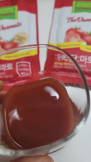 제이제이바이오 더단마토 프리미엄주스 100ml 30팩입 - 무설탕 스테비아 토마토즙 — 5점을 준 리뷰어가 2021년 11월 올린 사용 사진