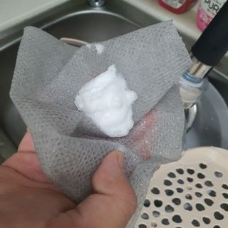 에티튜드 천연 젖병세정제 무향 아토베이비 폼타입 (295ml) 천연 친환경 비건 — 5점을 준 리뷰어가 2022년 8월 올린 사용 사진