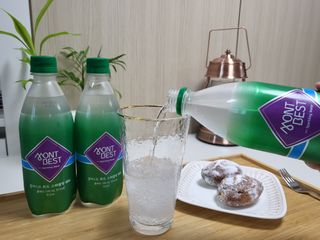 몽베스트 Montbest with Sparkling water Plain 20병 — 5점을 준 리뷰어가 2022년 6월 올린 사용 사진