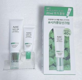 [AHC] 세이프온 에센스 선크림 올리브영 스페셜 증정 기획세트 — 5점을 준 리뷰어가 2022년 6월 올린 사용 사진