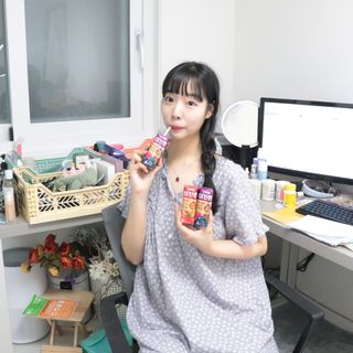 [롯데칠성] 야채듬뿍 더'진한 [롯데칠성] 야채는 이제 COLORFULL! 야채듬뿍  더 진한 레드 4개 +퍼플 4개 (총 8개) — 5점을 준 리뷰어가 2023년 6월 올린 사용 사진