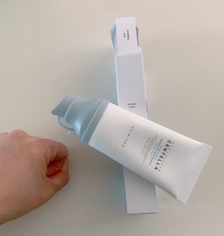 [스킨1004] 마다가스카르 센텔라 히알루-시카 워터핏 선세럼 50ml — 5점을 준 리뷰어가 2024년 5월 올린 사용 사진