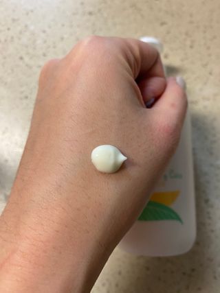 mom e 맘이 내추럴 베이비 케어 샴푸앤바스+로션 — 3점을 준 리뷰어가 2021년 1월 올린 사용 사진