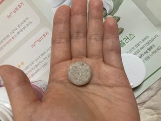 소담스퀘어 상암 [굿대디] 잠이든 1EA(1개월) 흑하랑상추 수면영양제 — 4.5점을 준 리뷰어가 2022년 12월 올린 사용 사진