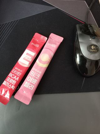인디닥터 면역 생생 핑크 이뮨 젤리 + 타이탄 BCAA 프로틴 젤리스틱 — 5점을 준 리뷰어가 2022년 5월 올린 사용 사진