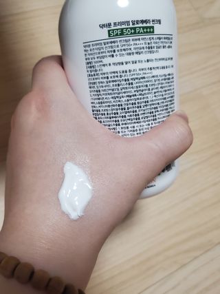 [닥터문] 프리미엄 알로에베라 선크림 500ml — 5점을 준 리뷰어가 2022년 6월 올린 사용 사진