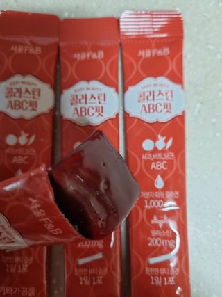 서울에프엔비 콜라스틴 3종 뷰티젤리스틱 45입 [ABC핏 15입 /  석류핏 15입 / 청스피루리나 15입] — 5점을 준 리뷰어가 2021년 9월 올린 사용 사진