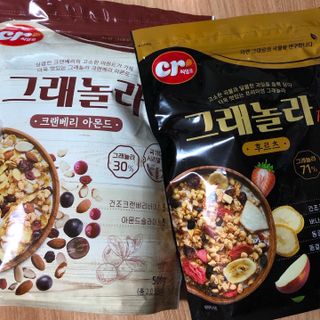 씨알푸드 씨알로 그래놀라 2종 후르츠+크랜베리 아몬드 — 5점을 준 리뷰어가 2022년 7월 올린 사용 사진