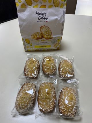 [메종콜리브리] 프랑스 마들렌 메종콜리브리 레몬 마들렌 2팩 — 5점을 준 리뷰어가 2021년 9월 올린 사용 사진