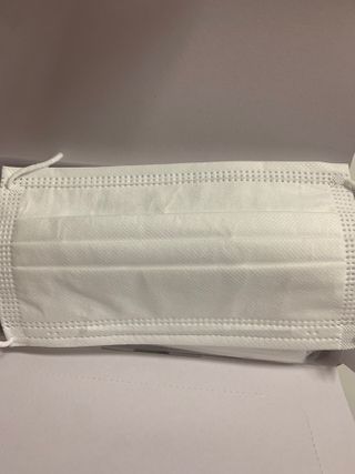 위케어 원데이 덴탈마스크 50매 화이트 대형 국내생산 — 5점을 준 리뷰어가 2021년 2월 올린 사용 사진