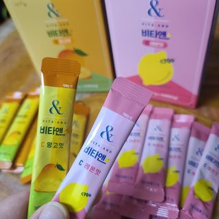 비타앤C 레몬맛, 망고맛 — 5점을 준 리뷰어가 2021년 4월 올린 사용 사진
