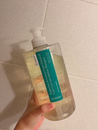 닥터시드 페퍼민트 앤 레몬 비건 비듬케어 쿨 탈모 샴푸 (1000ml) — 4.5점을 준 리뷰어가 2023년 7월 올린 사용 사진