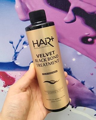 헤어플러스 블랙 컬러본드 샴푸 트리트먼트 300ml — 5점을 준 리뷰어가 2021년 4월 올린 사용 사진