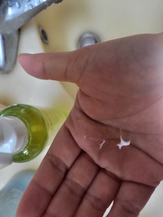 스킨큐어 산다화 순한 클렌징 동백 오일 200ml — 5점을 준 리뷰어가 2023년 4월 올린 사용 사진