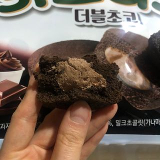 롯데제과 까망카스타드 더블초코 — 5점을 준 리뷰어가 2021년 5월 올린 사용 사진