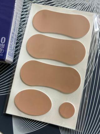 3M 넥스케어 물집방지쿠션테이프 1매 + 물집방지패드 10매 — 5점을 준 리뷰어가 2024년 4월 올린 사용 사진