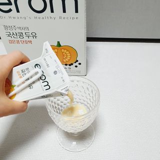 이롬 황성주 박사의 국산콩 두유 검은콩 단호박 — 5점을 준 리뷰어가 2021년 2월 올린 사용 사진
