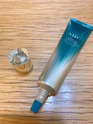 [NEW 탄력유턴 아이크림] AHC 유스 래스팅 리얼 아이크림 포 페이스 — 5점을 준 리뷰어가 2021년 1월 올린 사용 사진