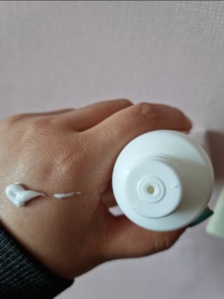 셀프 모이스처라이징 프로텍션 크림 셀프 모이스처라이징 프로텍션크림 — 4점을 준 리뷰어가 2022년 4월 올린 사용 사진