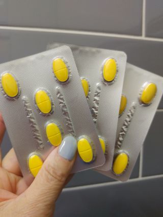 서울약사신협_내몸애발란스멀티비타민앤미네랄파워업_800mg x 90정 — 5점을 준 리뷰어가 2021년 8월 올린 사용 사진