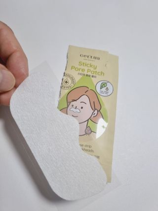 세뚜아(Cettua) 세뚜아 스티키 포어 패치 Cettua Sticky Pore Patch — 5점을 준 리뷰어가 2023년 7월 올린 사용 사진