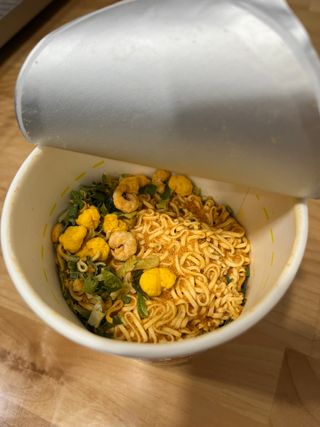 NISSIN 닛신 컵누들  4종 - 씨푸드오리지날, 씨푸드 스파이시, 씨푸드 커리, 씨푸드 XO소스 — 5점을 준 리뷰어가 2023년 1월 올린 사용 사진