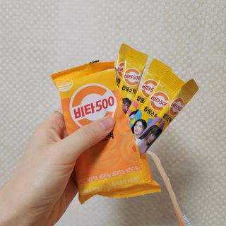 광동생활건강 비타500 팝핑스틱 — 5점을 준 리뷰어가 2023년 8월 올린 사용 사진