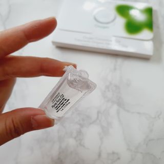 유니베르소 산소앰플 7일 집중케어 앰플 — 5점을 준 리뷰어가 2021년 5월 올린 사용 사진