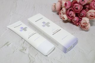 바노바기 코스메틱 바노바기 밀크씨슬 리페어 시카 선스크린 플러스 50ml — 5점을 준 리뷰어가 2023년 1월 올린 사용 사진