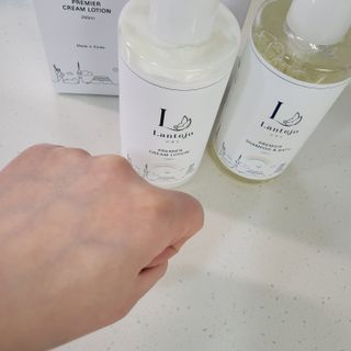 란떼쥬 프르미에 스킨케어 샴푸앤바스 + 크림로션 베이직 세트 — 4점을 준 리뷰어가 2021년 12월 올린 사용 사진