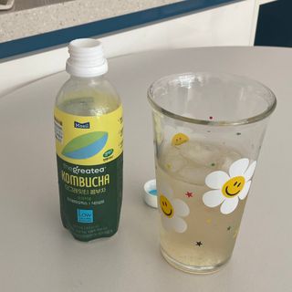 더그레잇티 콤부차 [매일유업] 더그레잇티 44kcal 콤부차 300ml *12개입 (오리지널 6개+베리리치 6개) — 5점을 준 리뷰어가 2023년 8월 올린 사용 사진
