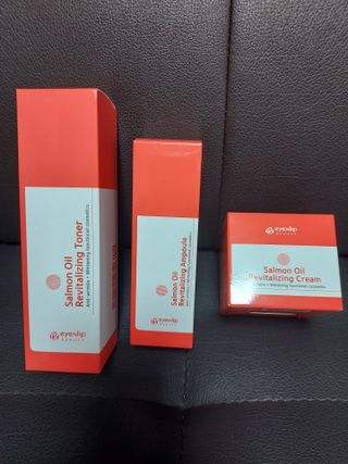 아이앤립 / EYENLIP 아이앤립 연어오일 리바이탈라이징 토너+앰플+크림 3종 세트 — 5점을 준 리뷰어가 2021년 7월 올린 사용 사진