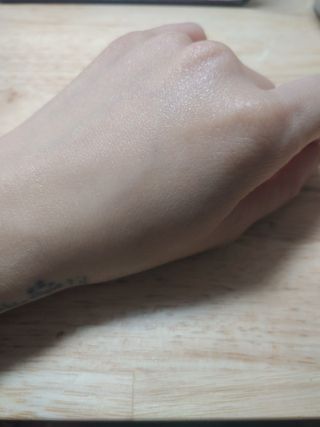 김정문알로에 큐어 큐어 맥시 알로에베라 겔 크림 — 5점을 준 리뷰어가 2021년 3월 올린 사용 사진