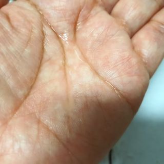 리더스코스메틱 리더스 퍼스트 샷 액티브 에센스 토닝 컨트롤 & 포어 컨트롤 — 5점을 준 리뷰어가 2021년 10월 올린 사용 사진