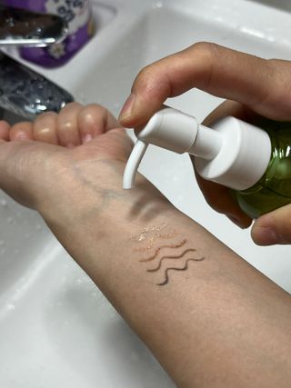 스킨큐어 산다화 순한 클렌징 동백 오일 200ml — 5점을 준 리뷰어가 2022년 8월 올린 사용 사진